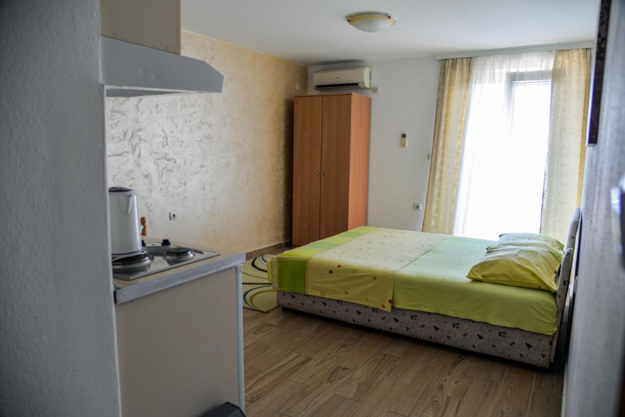 Guest House Ivana Тиват Экстерьер фото
