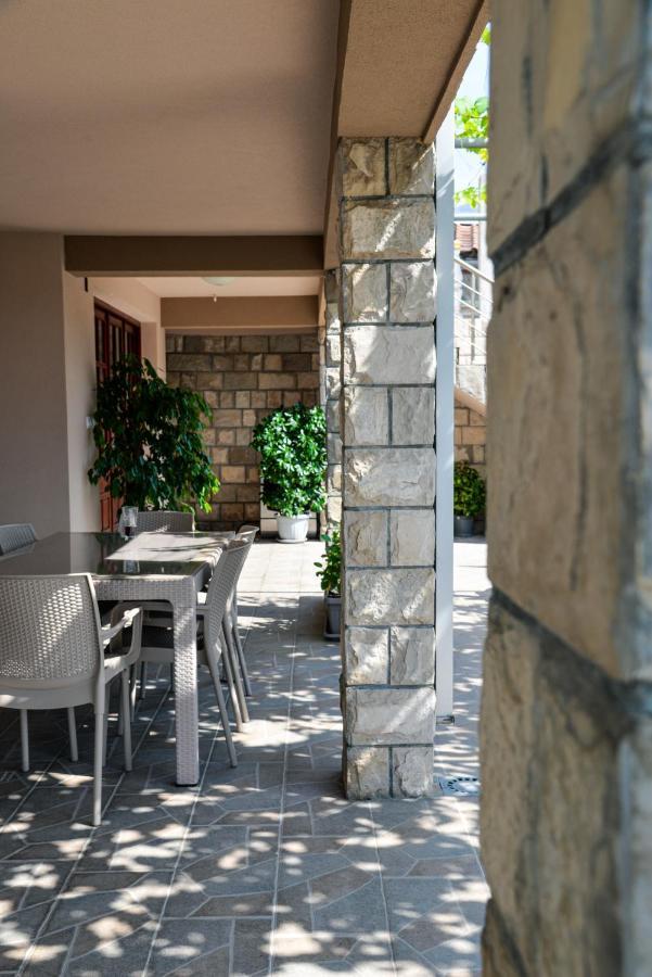Guest House Ivana Тиват Экстерьер фото