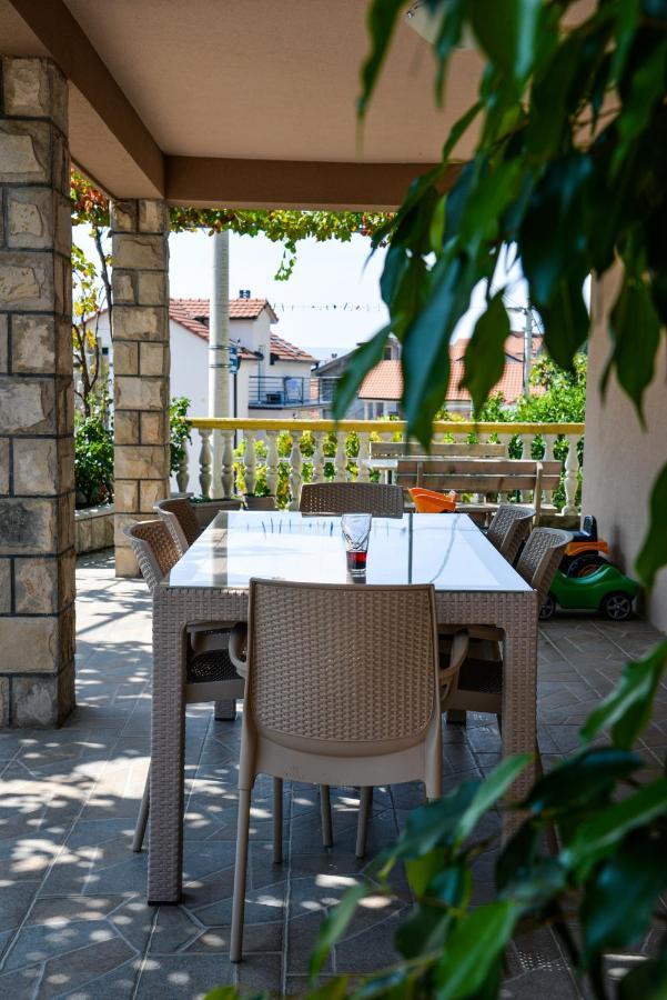 Guest House Ivana Тиват Экстерьер фото